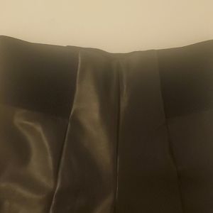 Thick faux leather on sides leggings